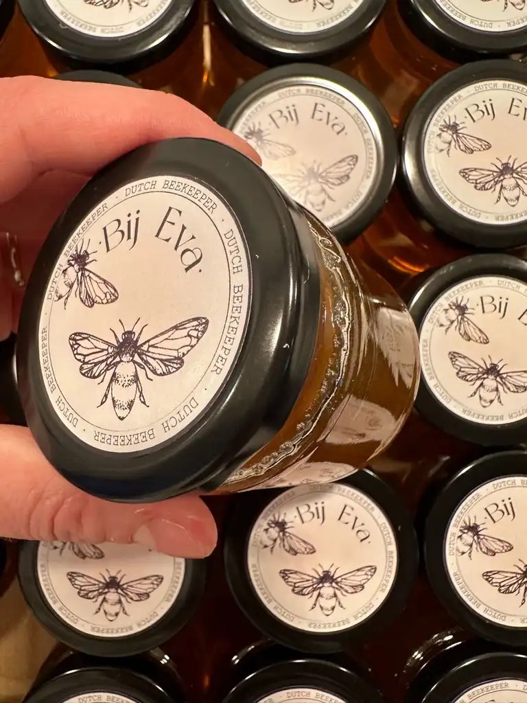 Bij_eva - Velserbroek